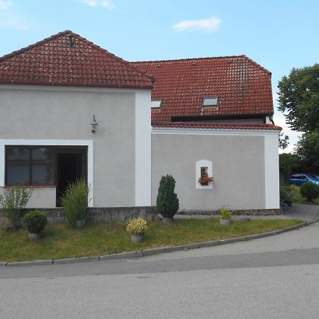 Apartman Pod Hradem Sobeslav Экстерьер фото